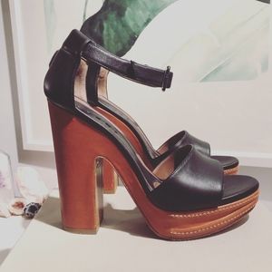 FABULOUS! 70s Style Leather MARNI Platform Ankle Strap Bohemian Boho Sandals